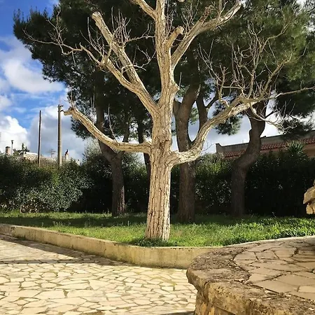 L Perfetto Garden Apartment
